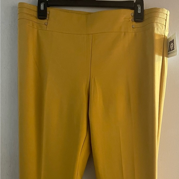 Anne Klein Petite Large Saffron Pant/Legging - Picture 3 of 6